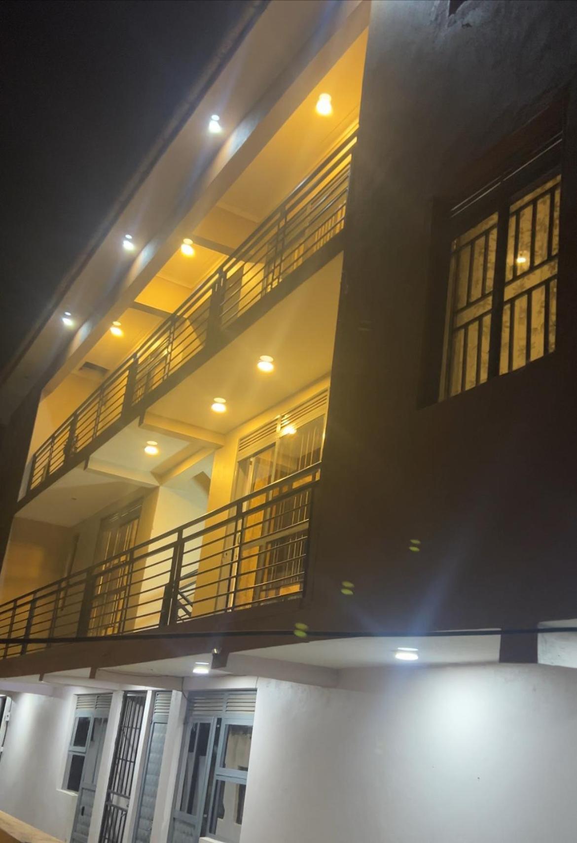 La Vue Suites Kampala Esterno foto